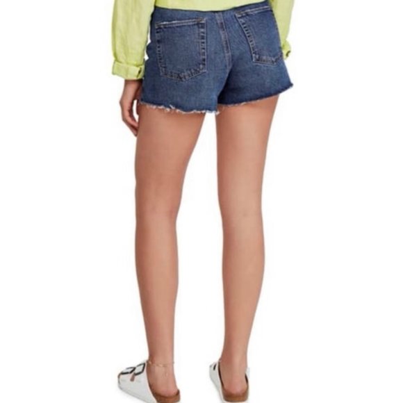 BDG Denim Cutt-Off Shorts - Picture 4 of 8